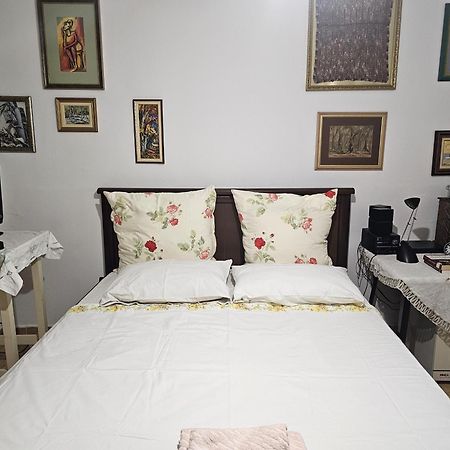 2-Bedroom Apartment With Dajti Mountain View Tirana Extérieur photo